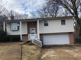 3905 Stone Ridge Ct, Arnold, MO 63010