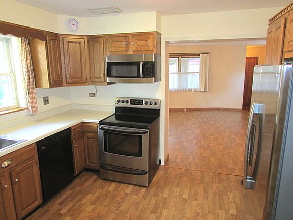 4th image of 9019 Marmora Ave