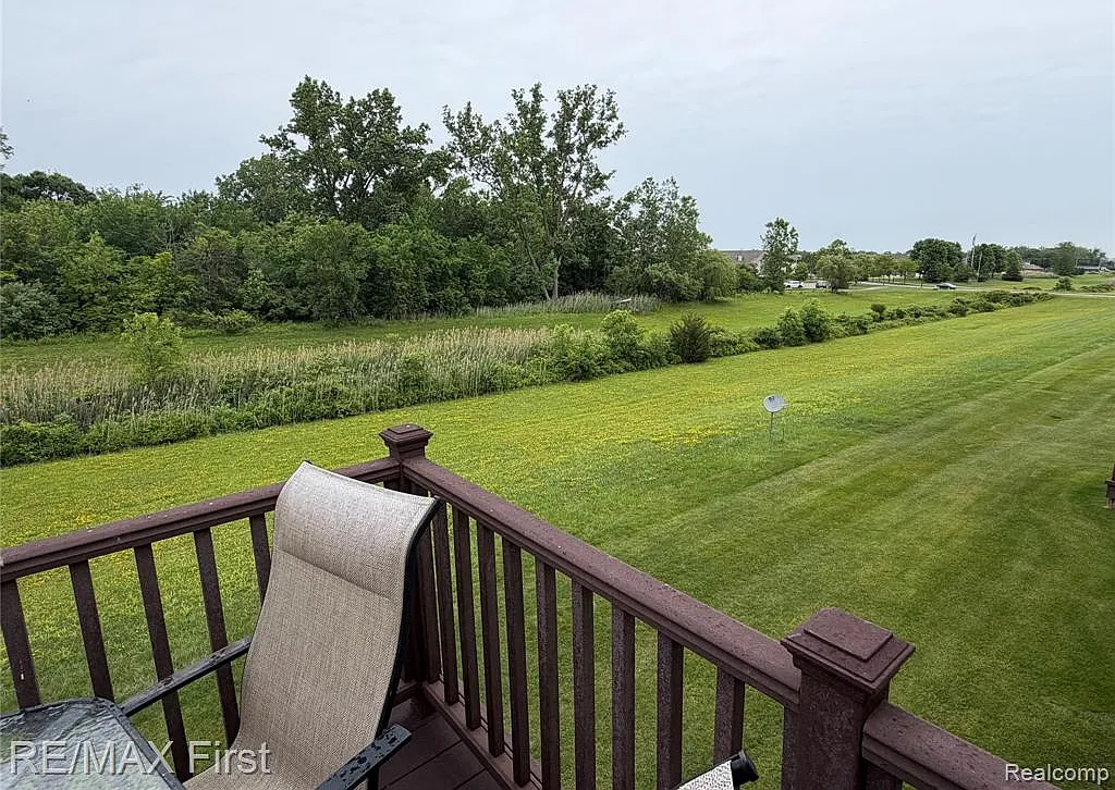 2 bed, 2.0 bath, 1700 sqft, $2,100 — Photo 3