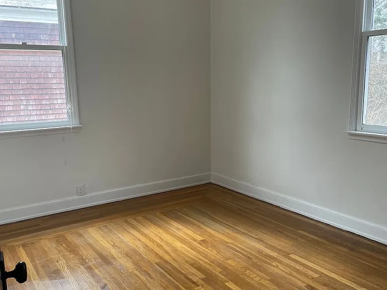 729 Grand Ave — Photo 9