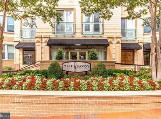 12000 Market St APT 132, Reston, VA 20190