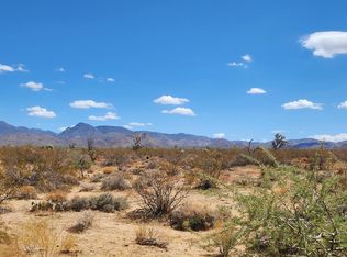 496 S Billy The Kid Rd, Yucca, AZ 86438