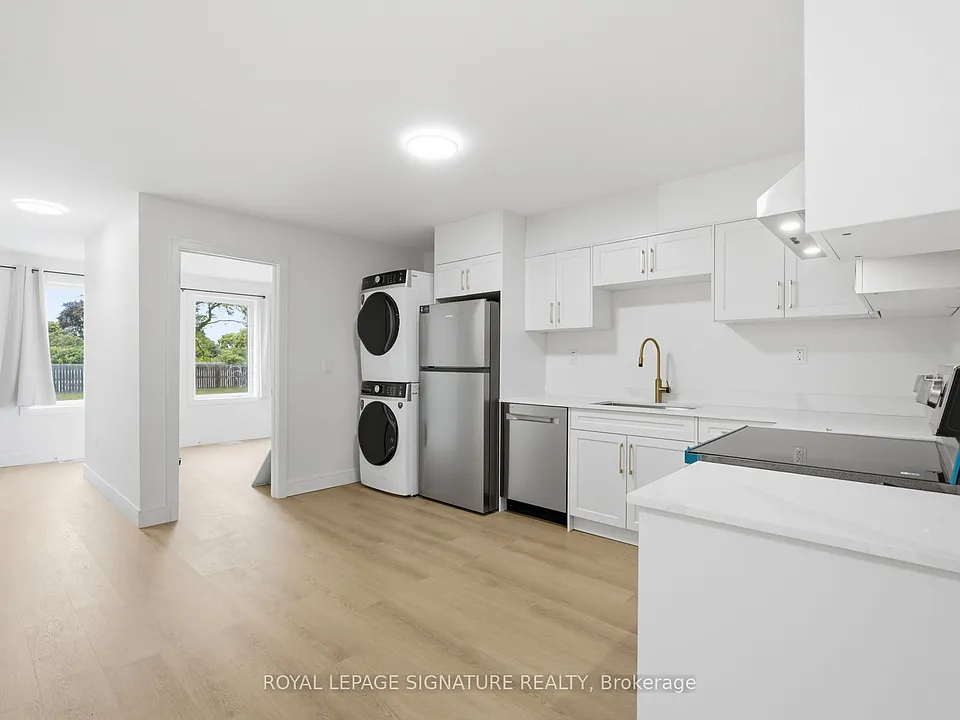 53 Bishop Ave #2