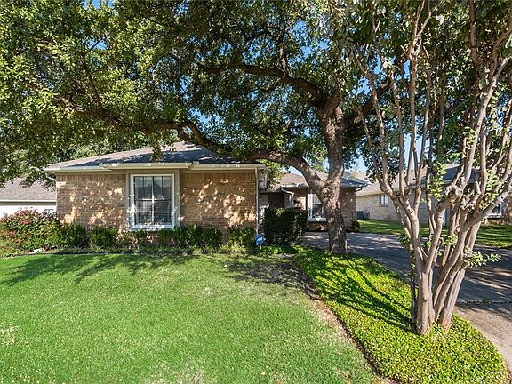 2nd image of 2707 Heather Glen Ct