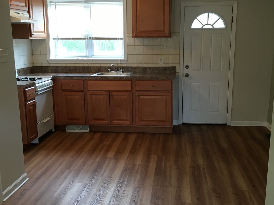 1st image of 3727 Richmond St