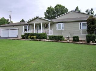 38 Forest Cir, Metropolis, IL 62960