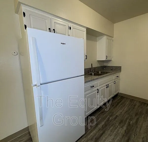 1432 W Elowin Ave — Photo 10