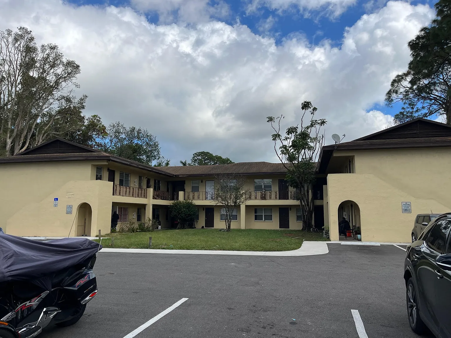 1 bed, 550 sqft, $1,099 — Photo 1