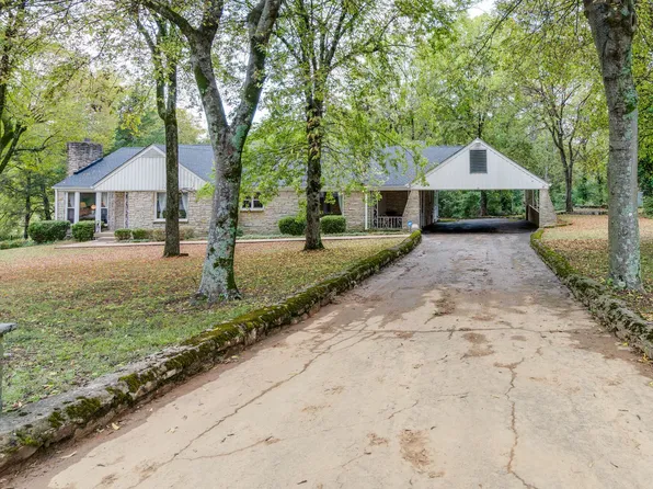 3901 Brush Hill Rd, Nashville, TN 37216