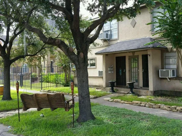 4002 Chartres St APT 4, Houston, TX 77004