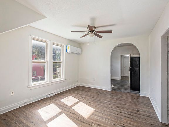 4th image of 2618 Euclid Ave APT 2