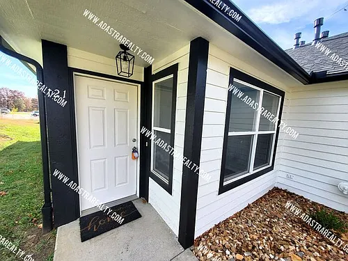 131 Ames St Photo 1