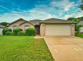 5130 Eastcreek Dr, Arlington, TX 76018