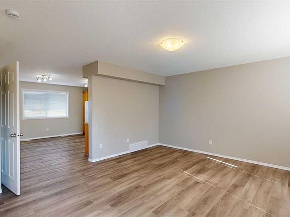 5th image of 5327 W 60th St