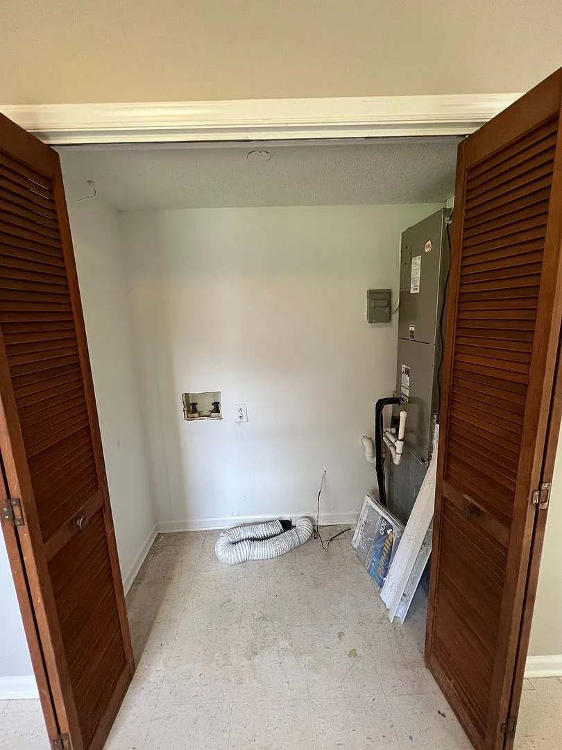 2 Bedroom Duplex Available (Wingate) — Photo 4