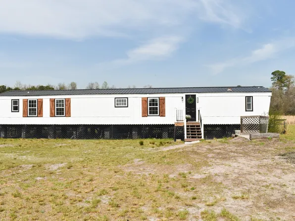 9968 Hardwick Rd., Nichols, SC 29581