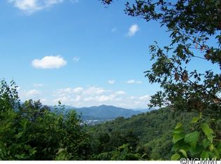 735 Hickory Dr, Waynesville, NC 28786