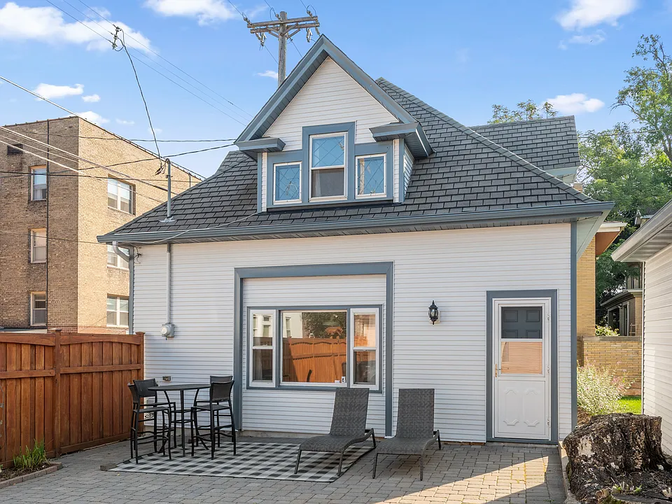 911 Lincoln Ave #1