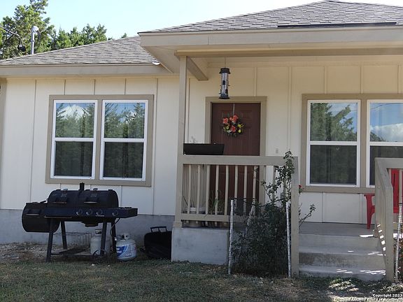 2nd image of 1308 Mountain View Dr