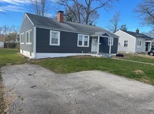 725 N Hillcrest Blvd, Decatur, IL 62522