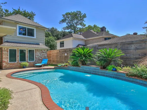 16119 Maplehurst Dr, Spring, TX 77379