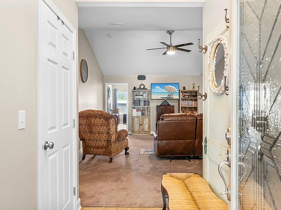 4th image of 340 Palmetto Ave