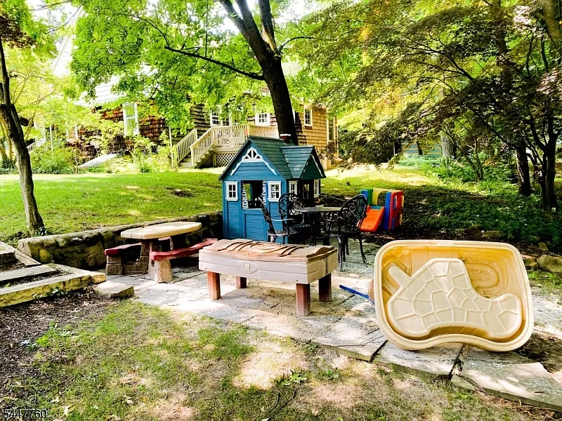 3 bed, 3.0 bath, 1440 sqft, $4,800 — Photo 4