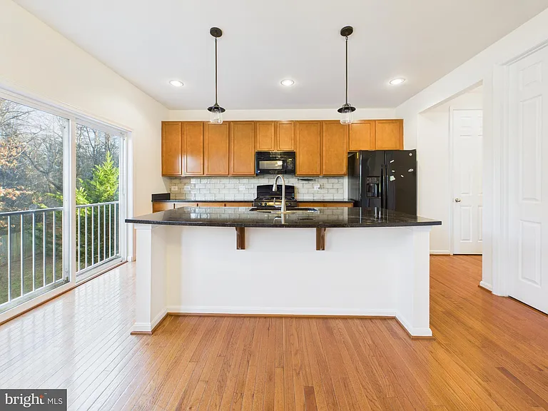 18213 Jillian Ln — Photo 7