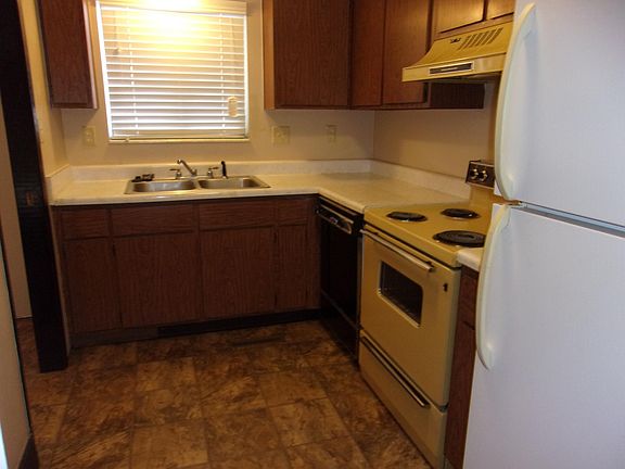 5th image of 7 Greentree Cir #7