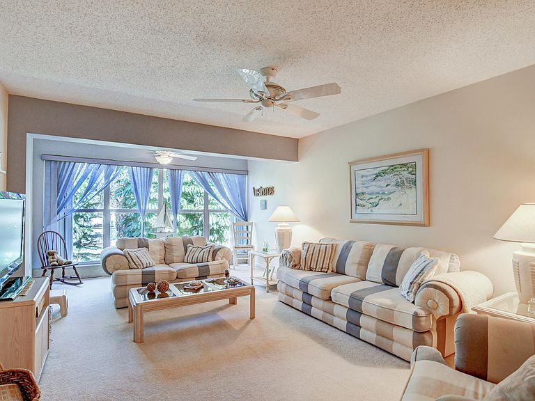 Pines Of Delray Condominiums Delray Beach, FL Zillow