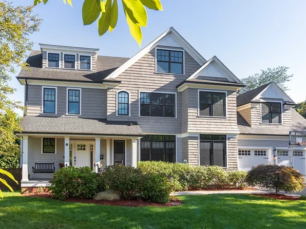 42 Evergreen Cir, Newton, MA 02465