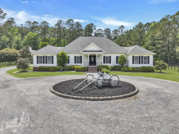 1019 Spiers Cir, Bonneau, SC 29431