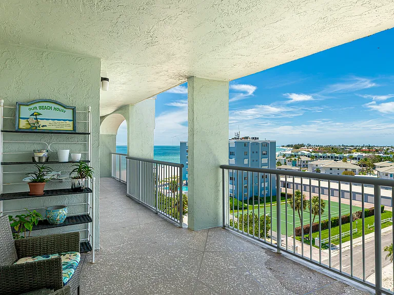 5200 Gulf Dr #608 — Photo 4