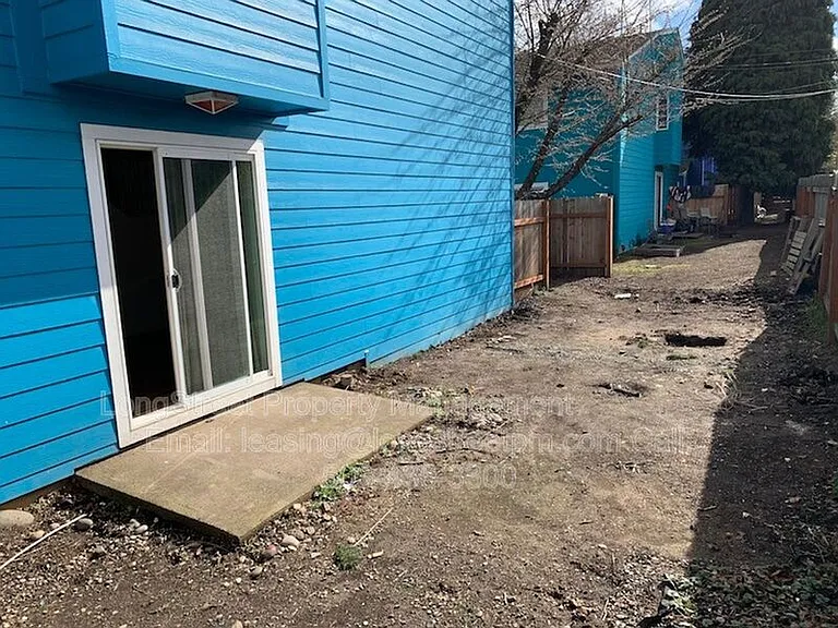 3161 N Shore Dr SE #4 — Photo 18