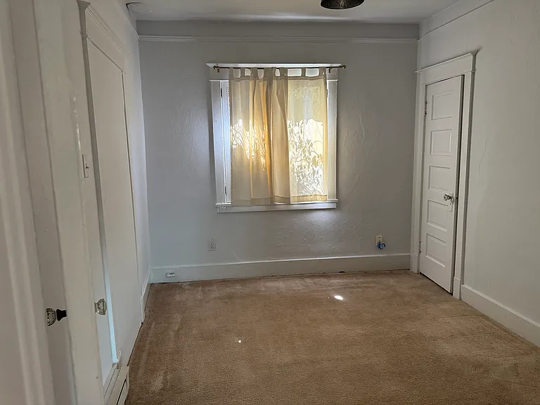 603 Agua Fria St #B — Photo 7
