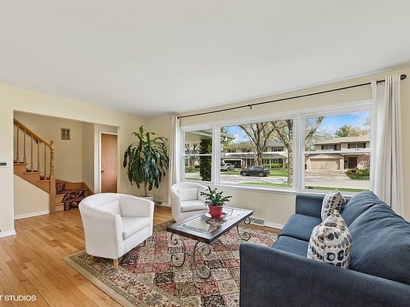 2nd image of 202 S Dwyer Ave