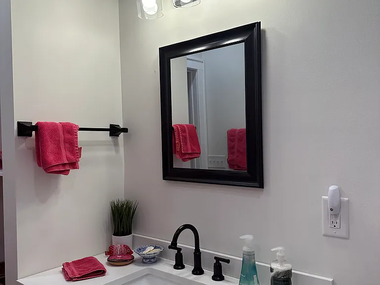4133 N Bartlett Ave — Photo 5