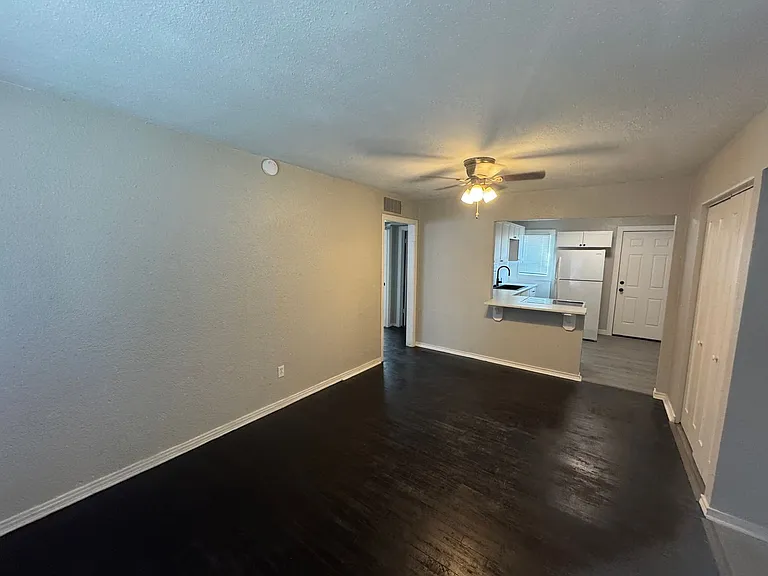 1749 S 22nd St — Photo 19