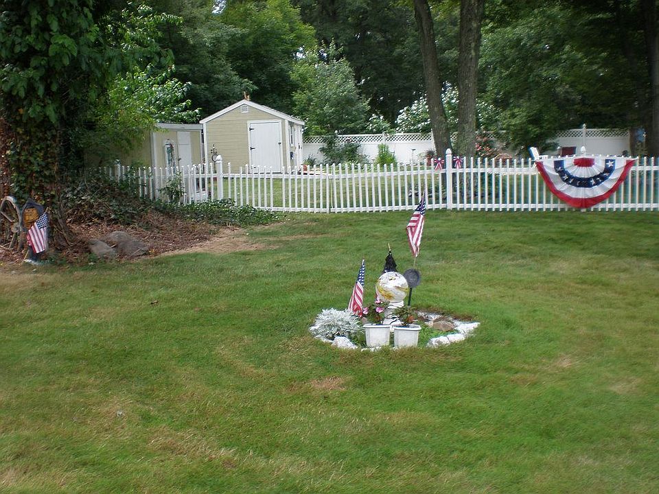 1st image of 66 Crestwood Ct