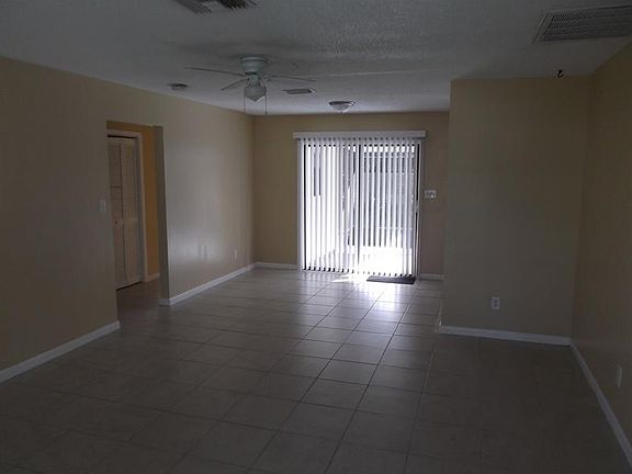 5th image of 856 22nd Ave