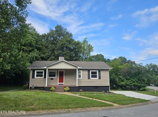 108 Decatur Rd, Oak Ridge, TN 37830