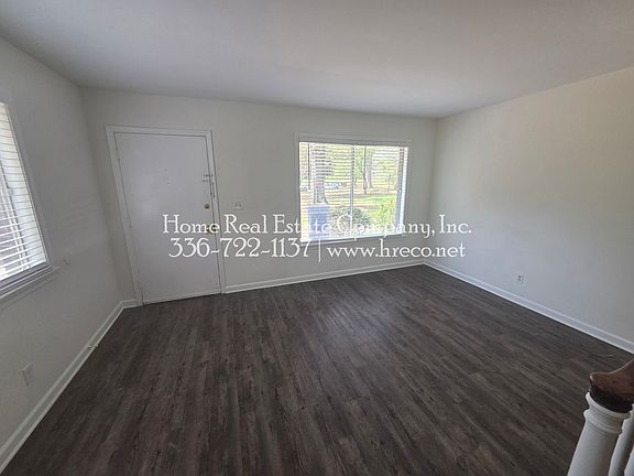 2nd image of 1449 Brookwood Dr APT A