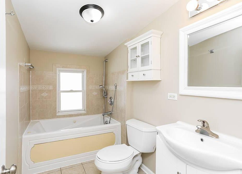 1st image of 2645 N Elm St #1