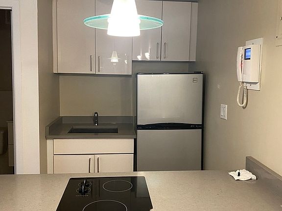4th image of 10919 72nd Ave APT 1B