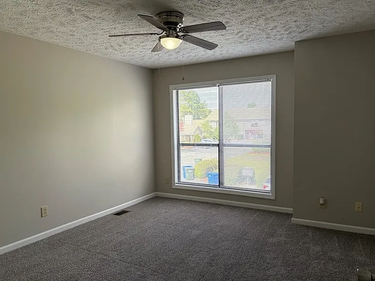 182 Aloha Dr — Photo 12