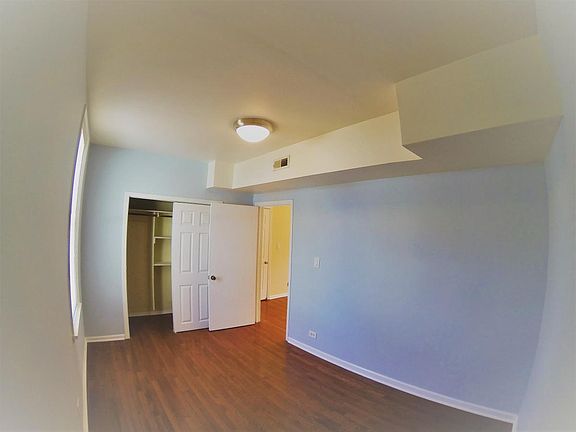 5th image of 2507 N Marshfield Ave #2