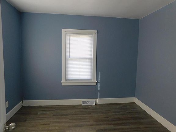 5th image of 1025 Gerald Avenue