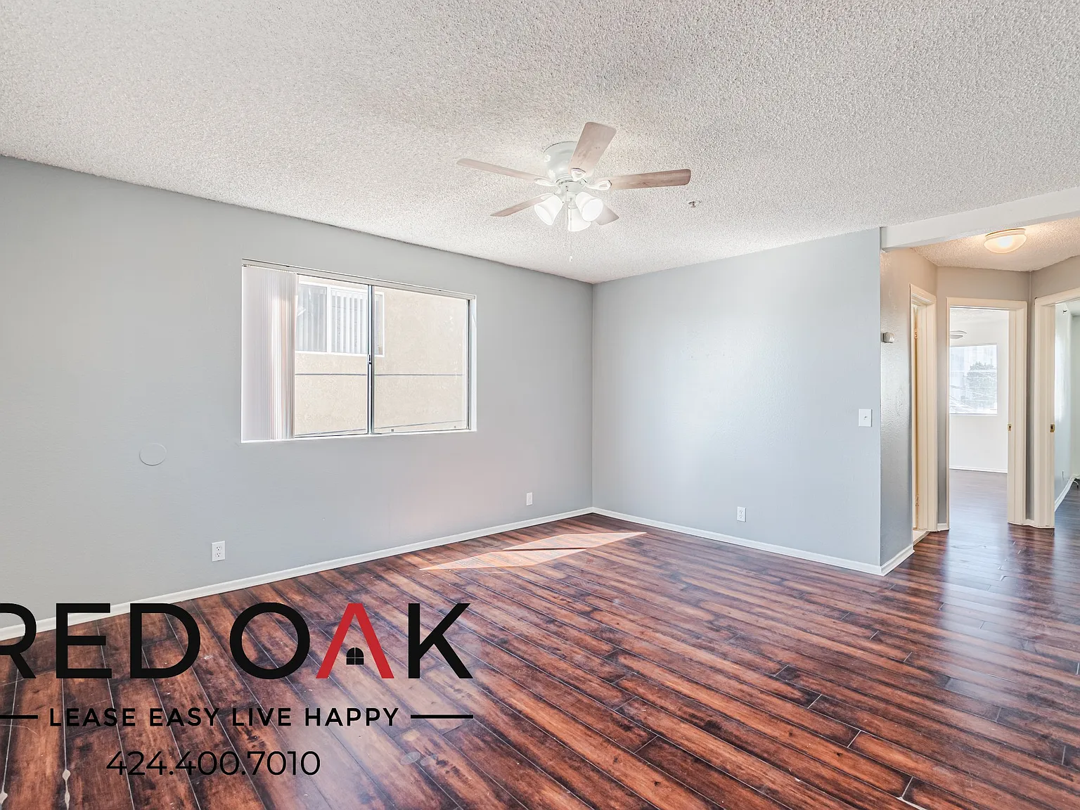 Luminous 2-Bed with Dishwasher, Walk-In Closet and On-Site Laundry in the Heart of Hawthorne! — Photo 3