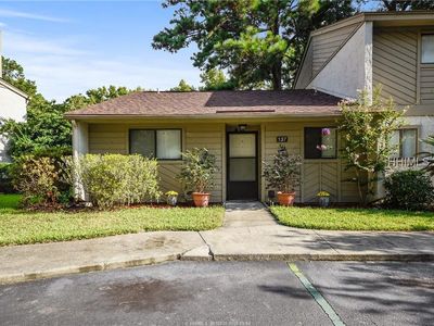96 Mathews Dr APT 137, Hilton Head Island, SC, 29926