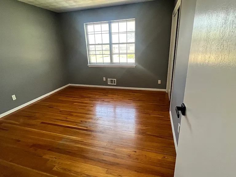 1008 SW Sunset St — Photo 9